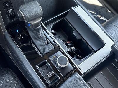 2023 Toyota Sequoia SR5   - Photo 26 - McKinney, TX 75070
