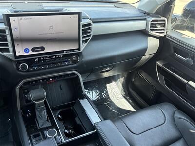 2023 Toyota Sequoia SR5   - Photo 22 - McKinney, TX 75070