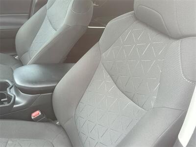 2022 Toyota RAV4 Hybrid XLE   - Photo 17 - McKinney, TX 75070