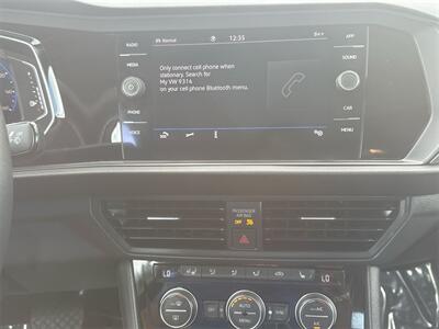 2021 Volkswagen Jetta SEL   - Photo 10 - McKinney, TX 75070