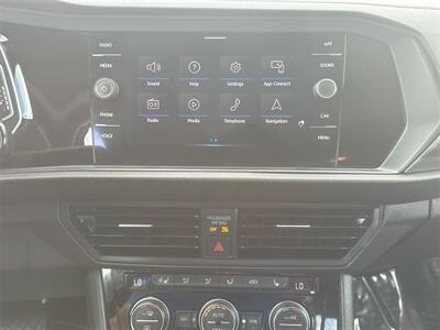 2021 Volkswagen Jetta SEL   - Photo 11 - McKinney, TX 75070