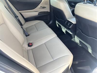 2019 Lexus ES Luxury   - Photo 60 - McKinney, TX 75070