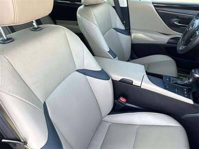 2019 Lexus ES Luxury   - Photo 33 - McKinney, TX 75070