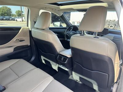 2019 Lexus ES Luxury   - Photo 31 - McKinney, TX 75070