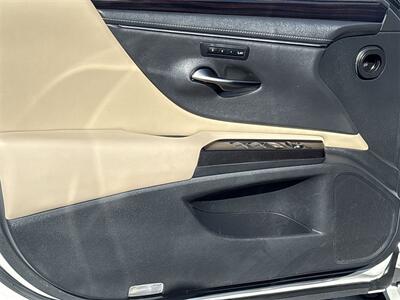 2019 Lexus ES Luxury   - Photo 47 - McKinney, TX 75070