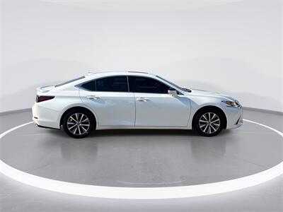 2019 Lexus ES Luxury   - Photo 9 - McKinney, TX 75070