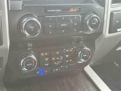 2021 Ford F-350SD Lariat DRW   - Photo 26 - McKinney, TX 75070