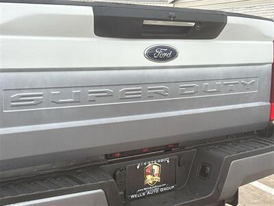 2021 Ford F-350SD Lariat DRW   - Photo 11 - McKinney, TX 75070