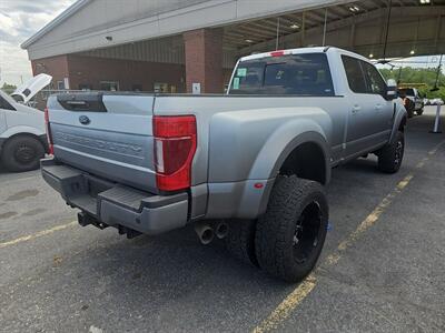 2021 Ford F-350SD Lariat DRW   - Photo 49 - McKinney, TX 75070