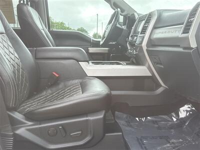 2021 Ford F-350SD Lariat DRW   - Photo 33 - McKinney, TX 75070