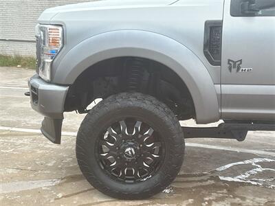 2021 Ford F-350SD Lariat DRW   - Photo 16 - McKinney, TX 75070