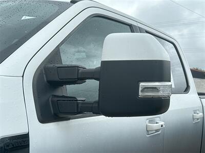 2021 Ford F-350SD Lariat DRW   - Photo 36 - McKinney, TX 75070