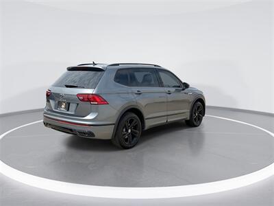 2024 Volkswagen Tiguan 2.0T SE R-Line Black   - Photo 8 - McKinney, TX 75070