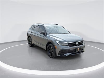 2024 Volkswagen Tiguan 2.0T SE R-Line Black   - Photo 2 - McKinney, TX 75070