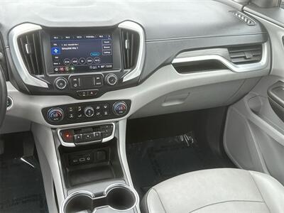 2023 GMC Terrain SLT   - Photo 23 - McKinney, TX 75070