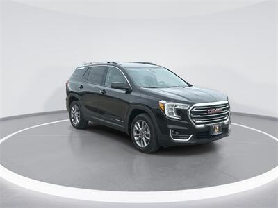 2023 GMC Terrain SLT   - Photo 2 - McKinney, TX 75070
