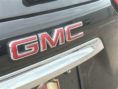 2023 GMC Terrain SLT   - Photo 10 - McKinney, TX 75070