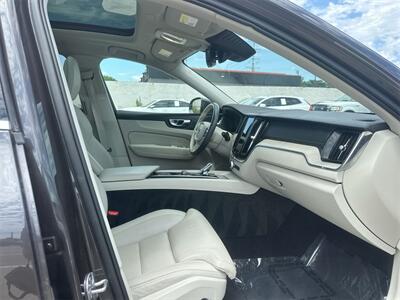2022 Volvo XC60 B5 Inscription   - Photo 29 - McKinney, TX 75070