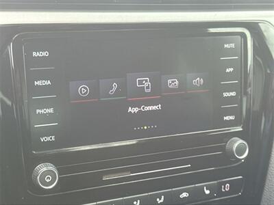 2021 Volkswagen Passat 2.0T SE   - Photo 52 - McKinney, TX 75070