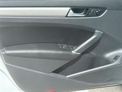 2021 Volkswagen Passat 2.0T SE   - Photo 19 - McKinney, TX 75070