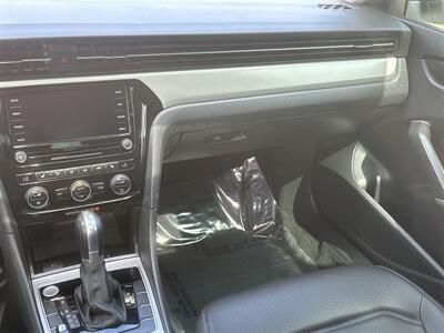 2021 Volkswagen Passat 2.0T SE   - Photo 50 - McKinney, TX 75070
