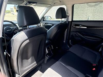 2025 Kia Seltos S   - Photo 30 - McKinney, TX 75070