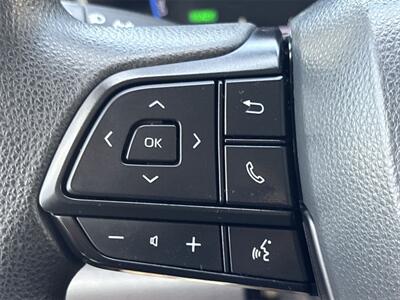 2022 Toyota Sienna LE 8 Passenger   - Photo 11 - McKinney, TX 75070