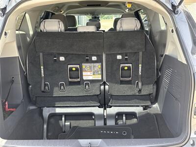 2022 Toyota Sienna LE 8 Passenger   - Photo 31 - McKinney, TX 75070