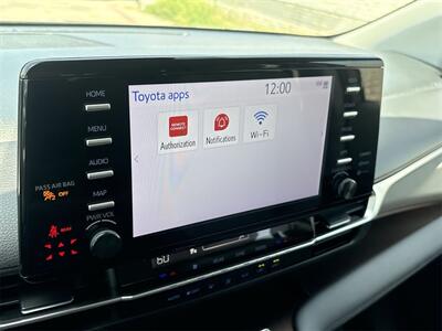 2022 Toyota Sienna LE 8 Passenger   - Photo 25 - McKinney, TX 75070