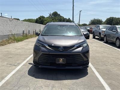 2022 Toyota Sienna LE 8 Passenger   - Photo 57 - McKinney, TX 75070