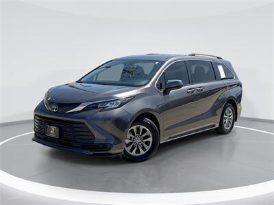 2022 Toyota Sienna LE 8 Passenger   - Photo 35 - McKinney, TX 75070