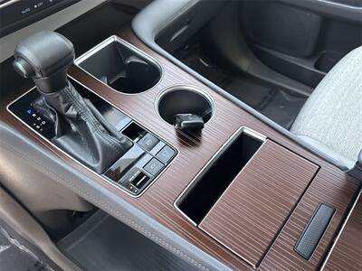 2022 Toyota Sienna LE 8 Passenger   - Photo 54 - McKinney, TX 75070