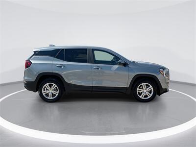2024 GMC Terrain SLE   - Photo 9 - McKinney, TX 75070