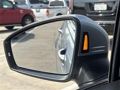 2023 Volkswagen Tiguan 2.0T SE   - Photo 11 - McKinney, TX 75070