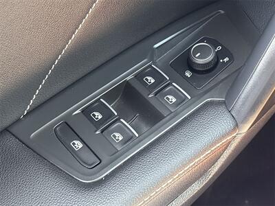 2023 Volkswagen Tiguan 2.0T SE   - Photo 14 - McKinney, TX 75070
