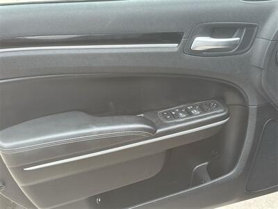 2022 Chrysler 300 S   - Photo 19 - McKinney, TX 75070