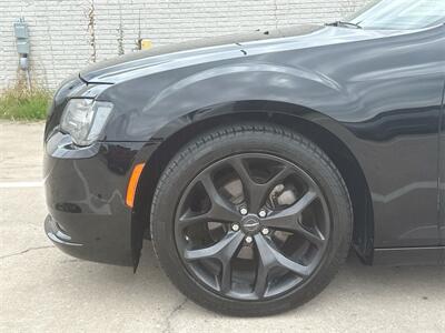 2022 Chrysler 300 S   - Photo 16 - McKinney, TX 75070