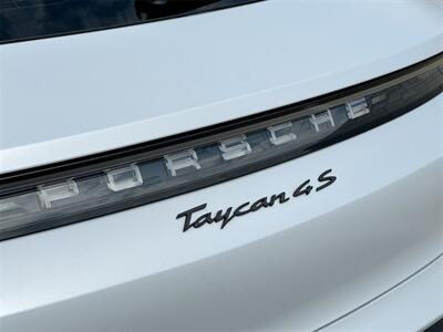 2022 Porsche Taycan Cross Turismo 4S   - Photo 15 - McKinney, TX 75070
