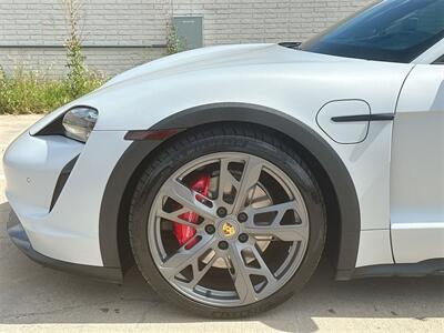 2022 Porsche Taycan Cross Turismo 4S   - Photo 16 - McKinney, TX 75070