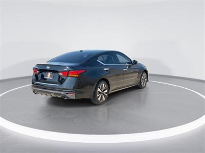 2021 Nissan Altima 2.5 SL   - Photo 8 - McKinney, TX 75070