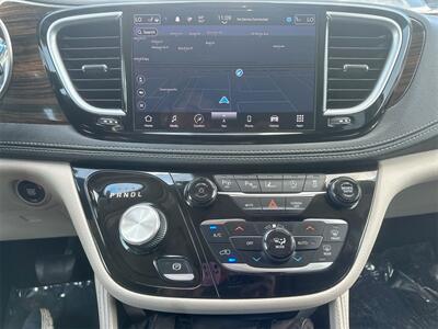 2022 Chrysler Pacifica Limited   - Photo 11 - McKinney, TX 75070
