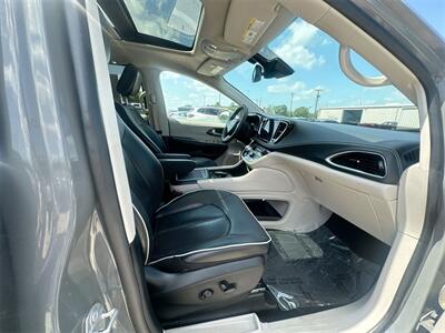 2022 Chrysler Pacifica Limited   - Photo 22 - McKinney, TX 75070