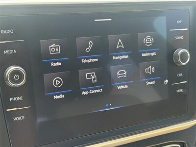 2021 Volkswagen Atlas Cross Sport 2.0T SE w/Technology   - Photo 25 - McKinney, TX 75070