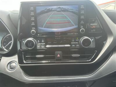 2022 Toyota Highlander XLE   - Photo 20 - McKinney, TX 75070