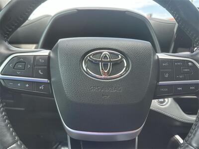2022 Toyota Highlander XLE   - Photo 23 - McKinney, TX 75070