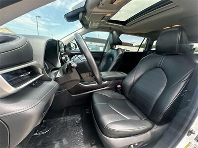2022 Toyota Highlander XLE   - Photo 26 - McKinney, TX 75070