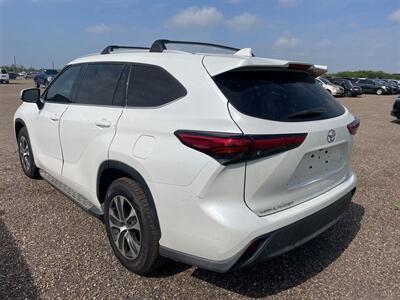 2022 Toyota Highlander XLE   - Photo 42 - McKinney, TX 75070