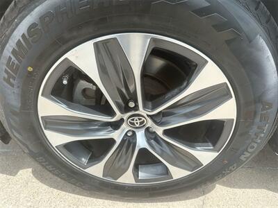 2022 Toyota Highlander XLE   - Photo 36 - McKinney, TX 75070