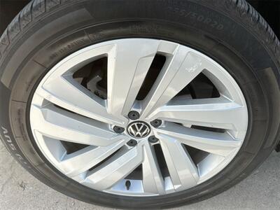 2021 Volkswagen Atlas Cross Sport 2.0T SE w/Technology   - Photo 26 - McKinney, TX 75070