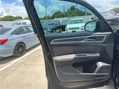 2021 Volkswagen Atlas Cross Sport 2.0T SE w/Technology   - Photo 24 - McKinney, TX 75070